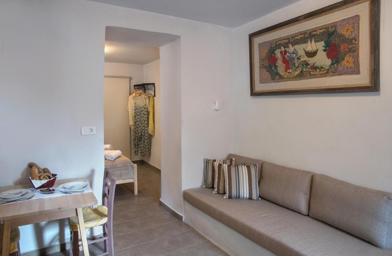 Feneri 3 -Cozy Rustic Apt 20' From Elafonisi Beach Perivolia  Luaran gambar